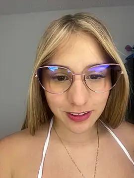 sophijenner from StripChat is Freechat