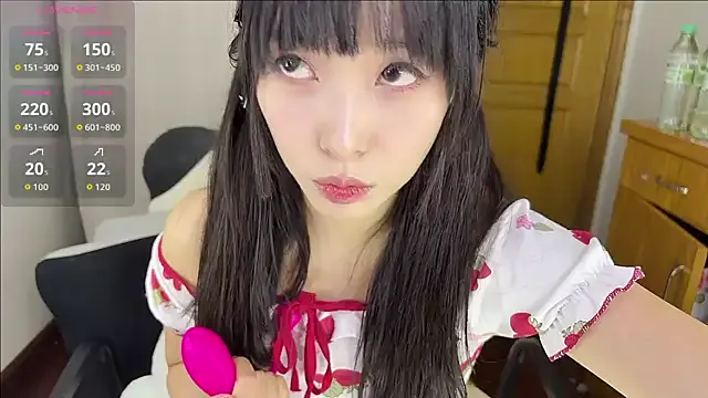 Stella-999 — Freechat on StripChat