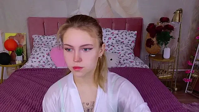 Stellahaart — Freechat on StripChat