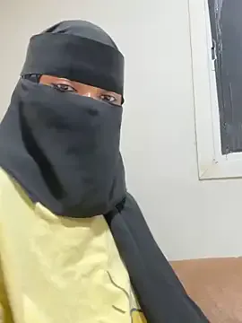 Avatar of Submissive_Arab