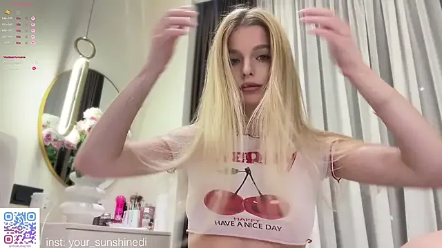 Sunshine_Diana — shorts a little lower