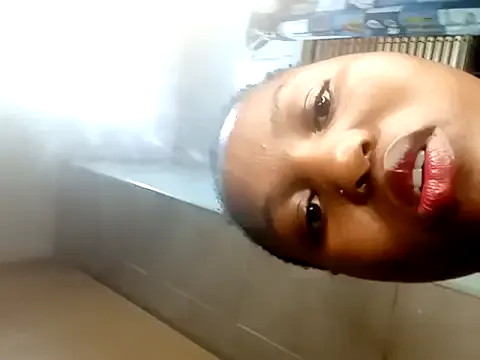 Avatar of SweetHoney21_