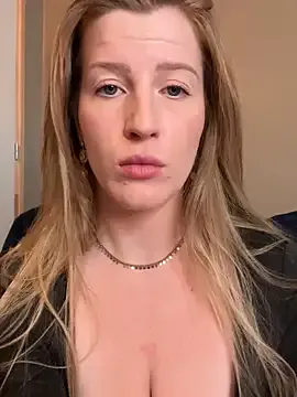 Avatar of Sweety_Foxy69