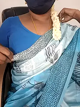 Avatar of Tamil-hotwife