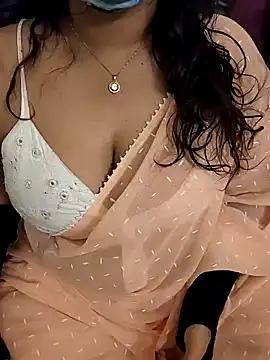 Tamil_hot_dolli_gril from StripChat is Freechat