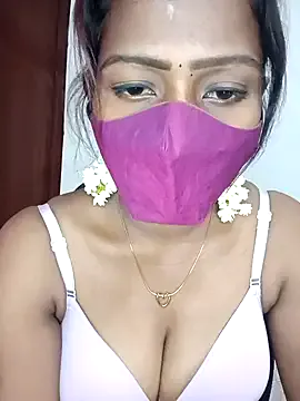 Avatar of Tamil_kavinila