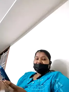 Avatar of tamil_Miraclequeen