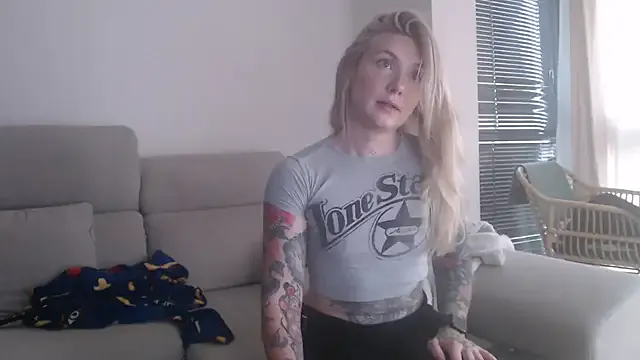 tattoobbgirl — body tease.