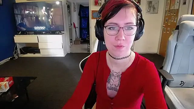 Avatar of TattooedGirlDK