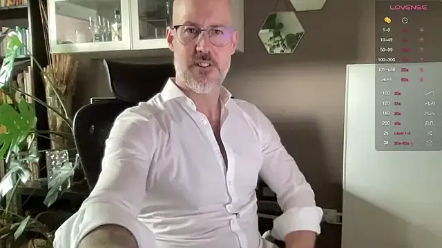 the_new_fit_rubinho — Freechat on StripChat