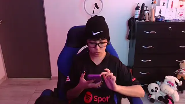 thomascooper7 — domi clit  7 minutos dildo black pussy