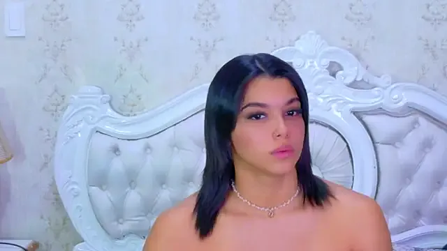 TiaraRosse — CLOSE UP BOOBS (NO NAKED)