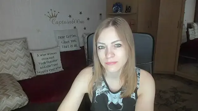 Tiffany_Bates — Freechat on StripChat