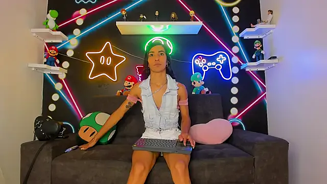 Avatar of TiffValentinee_