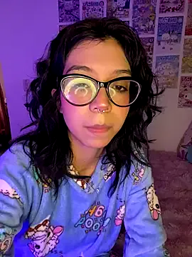 Avatar of Valen-Foxx