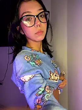 Avatar of Valen-Foxx