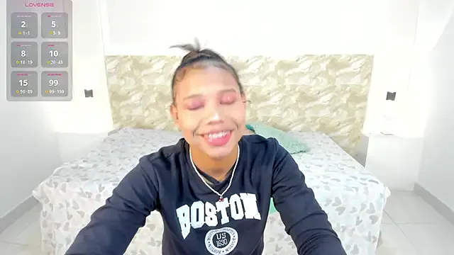 ValentinaRose4 — show pussy