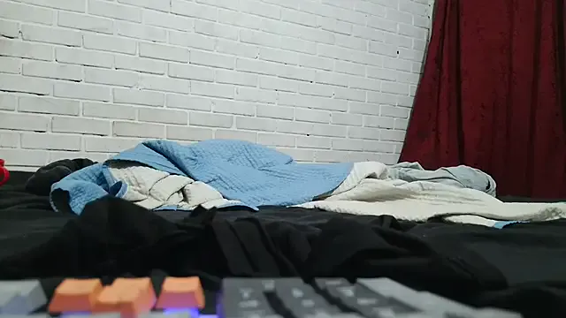 Avatar of valeriaswang_Lucas