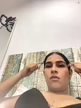 Valery_lux16 — NO PANTIES + FINGERS IN THE PUSSY  