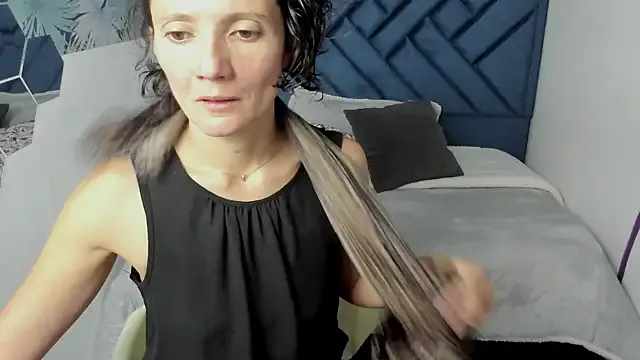 Valery_More__ — ICE ON MY CLITORIS + CONTROLLUSHX1