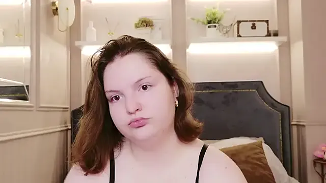 Vanessa_Rise — hand bra