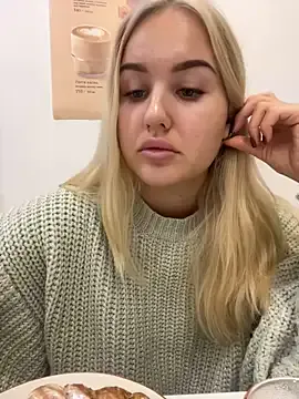 VanillaCakes — Slap ass