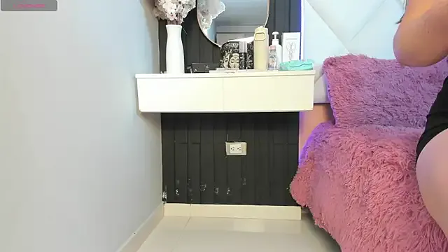 Avatar of veronica_hill_