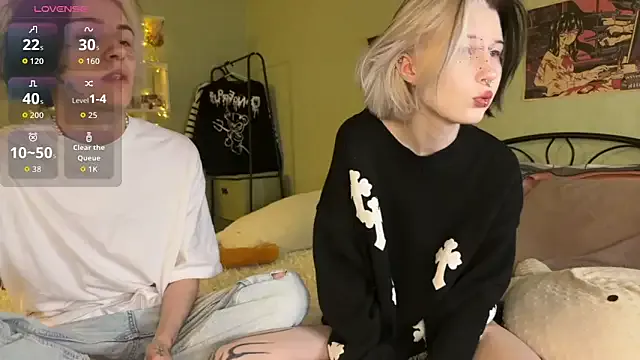 VeryRare_TwinS — suck his big cock 