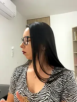 Vicky_ro — Striptease + Get Naked