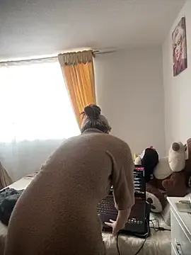 VictoriaGerard_Pink — CONTROL LUSH X 5MIN