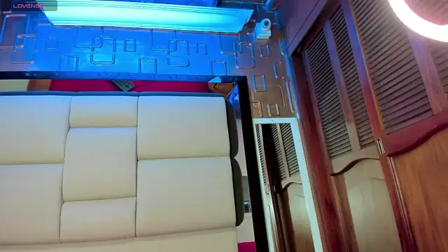 Avatar of violet_milleer