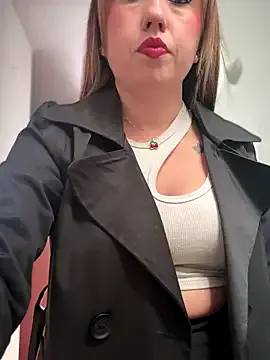 VIOLETA-25_ — PussyNeedLove @SquirtInStore!