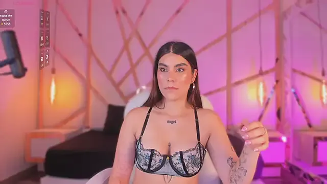 Avatar of Violeta-Marquez