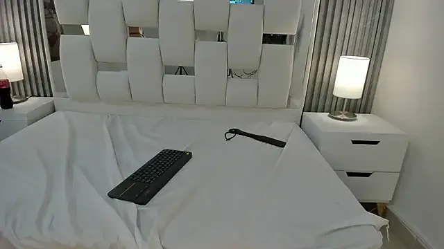 Avatar of VioletRose_as