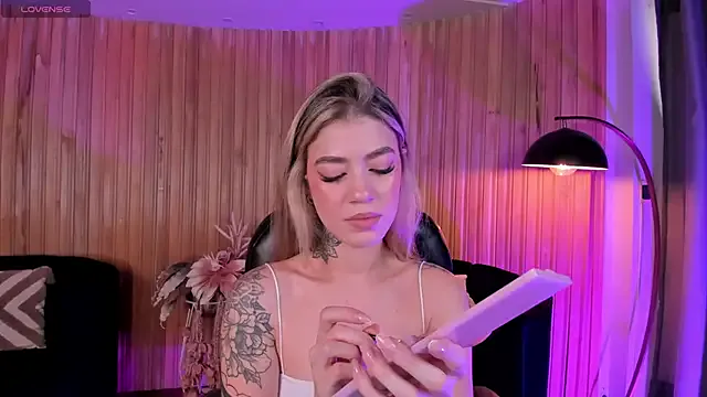 ViolettHansson — happy day my Violett