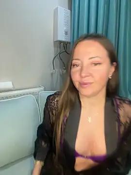 Wild00Bird from StripChat is Freechat