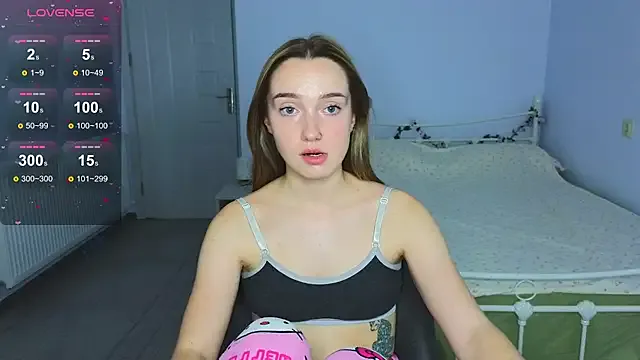 Wild_Sophie_ — smoky sucking finger