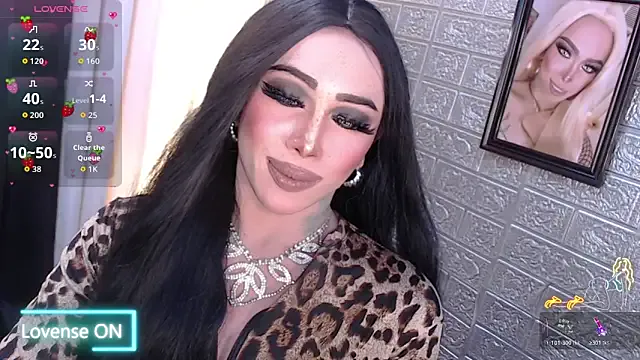 Womanizer_goddess_ts — BUZZ MY TIGHT ASS TILL I CUM ****