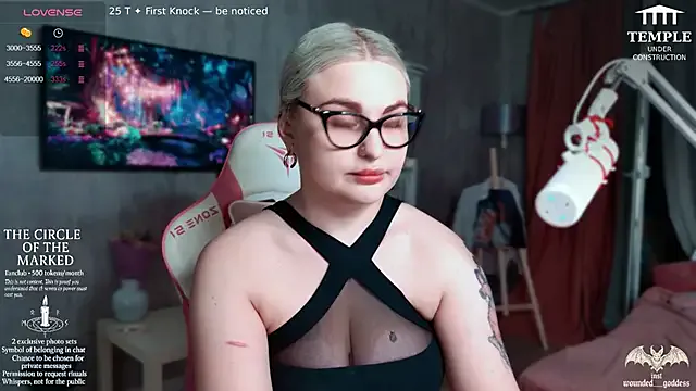 Wounded_Goddess_ — I'm the Wounded Goddess