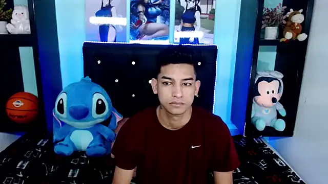 x_oliver_x — naked