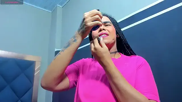 Avatar of xiomara_naughtyx