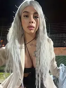 YouCandiSumisa — Coo en la calle