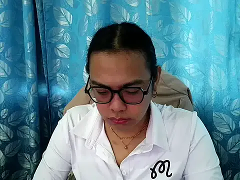 Your_PrettyGirlxxx — PLEASE OUT THE LOADED BALLS