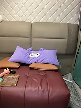 ziqingbaby9 — Freechat on StripChat