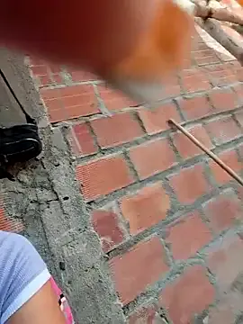 Zoe_Sweett18 — all naked + fingers un ass