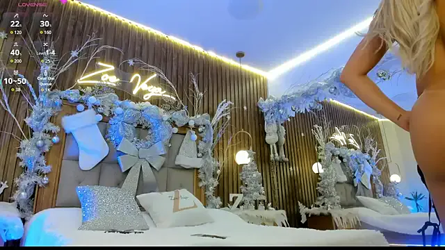 Zoevegass — ride dildo + squirt