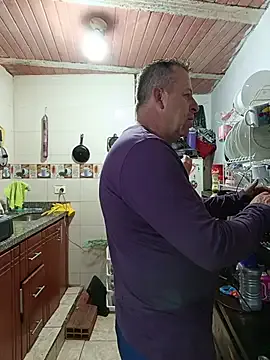 ZuriandAlex — beso sensual